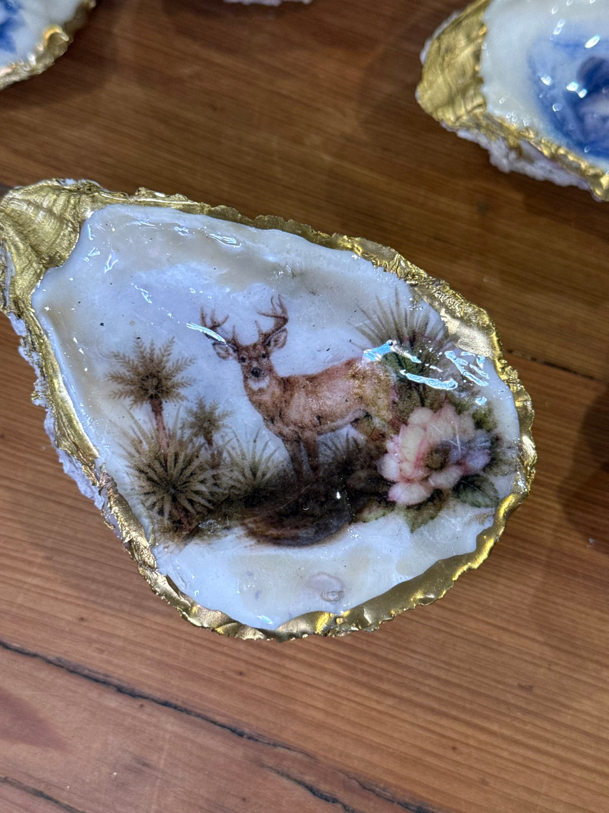 Whitetail Deer Gilded Oyster Shell