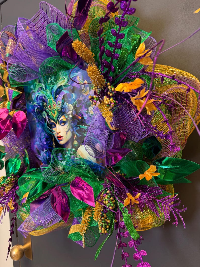 Mardi Gras masquerade wreath carnival glam decor