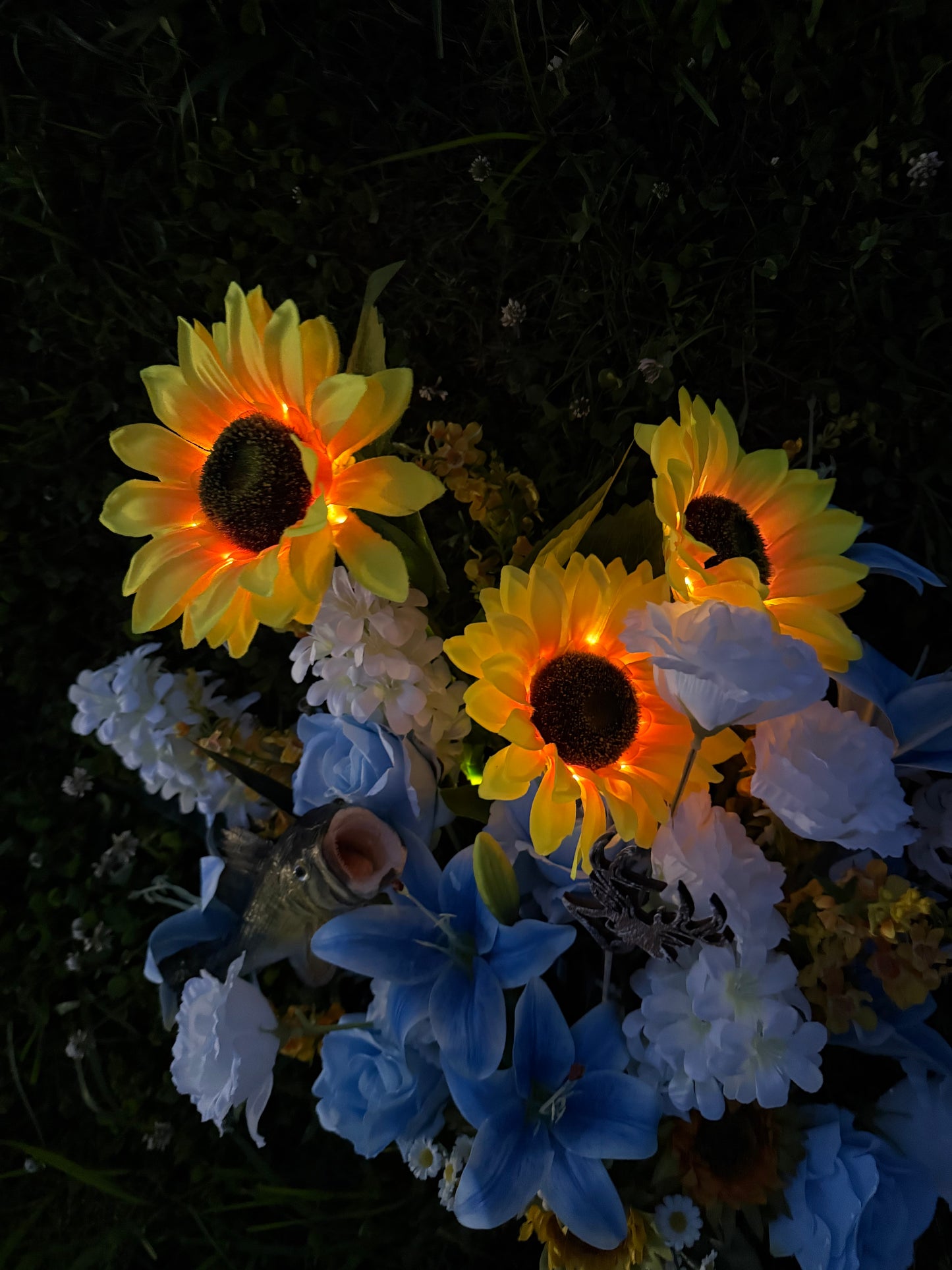 The Sportsman | Graveside Cemetery Arrangement | Blue Yellow White | Bass & Buck | Solar Sunflowers