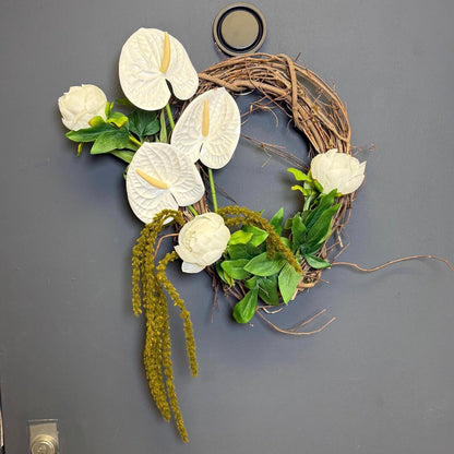 Modern white minimalist wreath luxury organic decor
