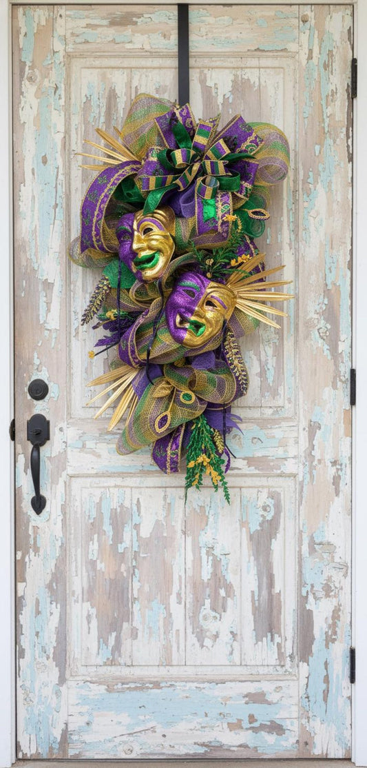 XXL Mardi Gras mask wreath large statement