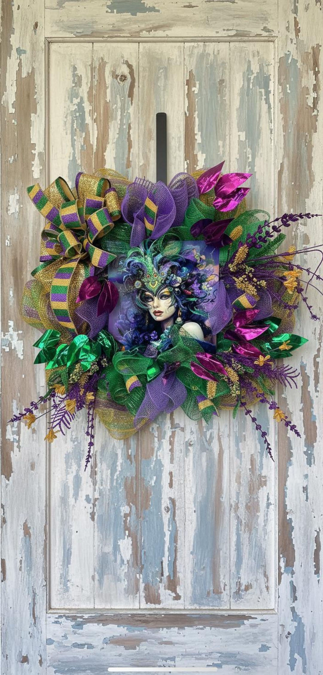 Mardi Gras masquerade wreath purple green gold mask