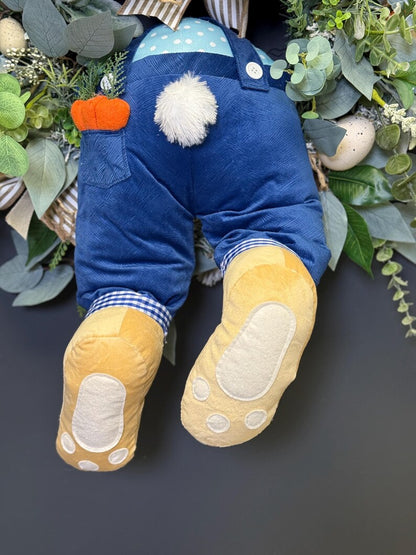 Easter bunny wreath legs carrot pocket detail