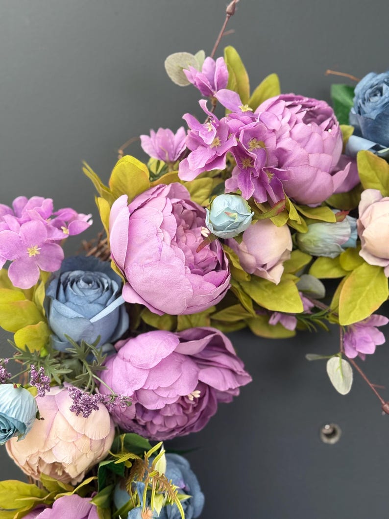 Bayou Dusk wreath lavender dusty blue cream blooms